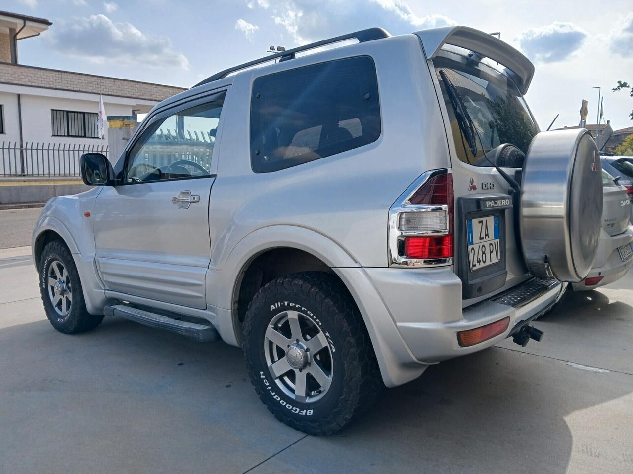 MITSUBISHI Pajero 3.200 DI-D 160cv 3p. GLS1