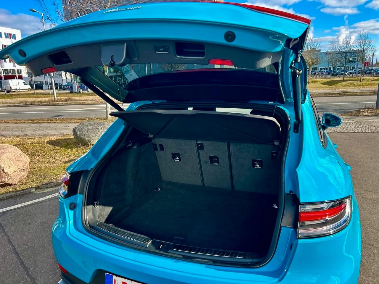 Porsche Macan 2.0 LED, sistema di navigazione, telecamera