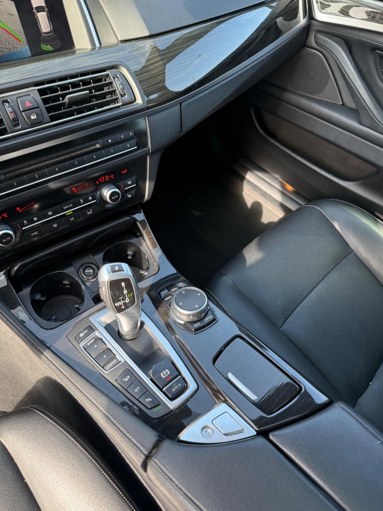 Bmw 520 520d xDrive Luxury