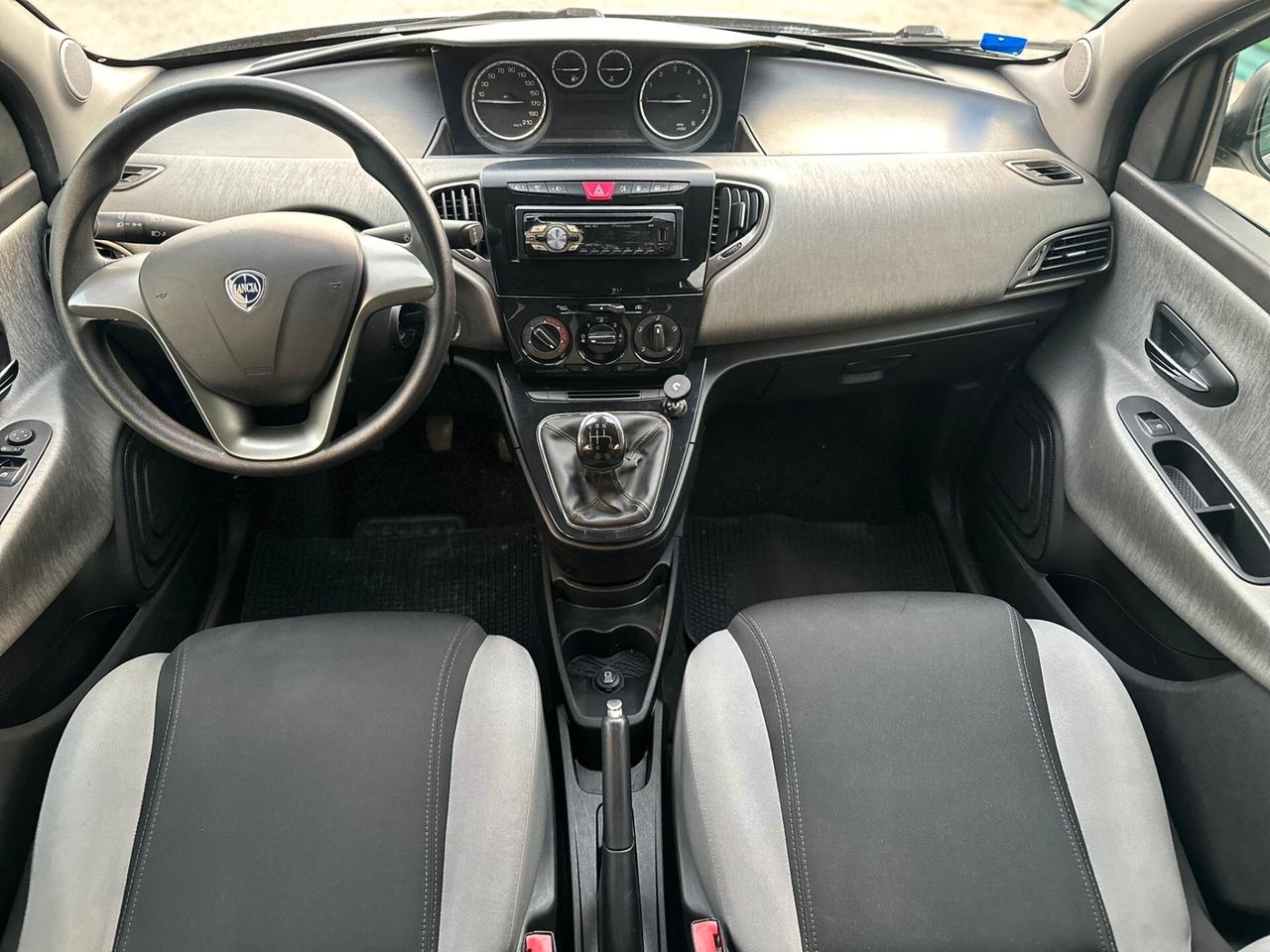 Lancia Ypsilon 1.2 2014 GPL Ecochic Silver