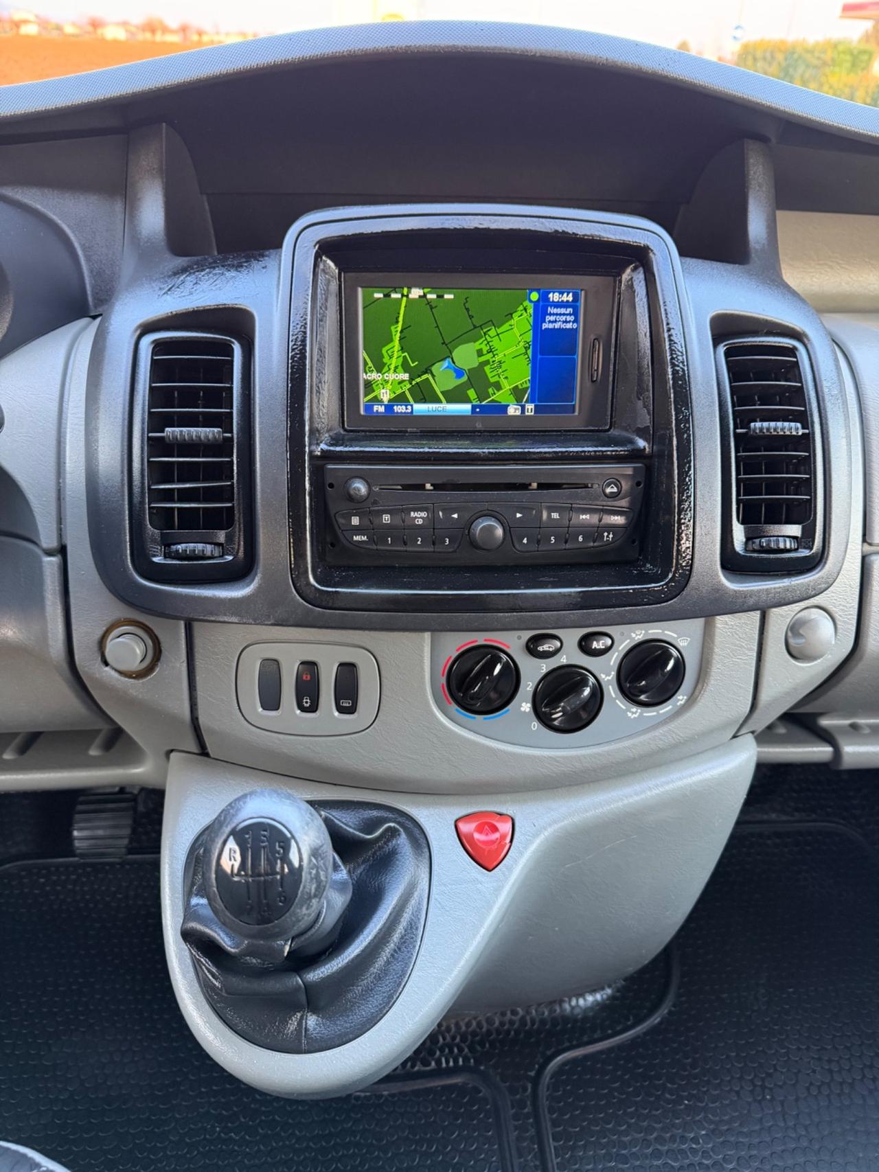 RENAULT TRAFIC 2.0 CTDI 115 cv COMBINATO 6 POSTI