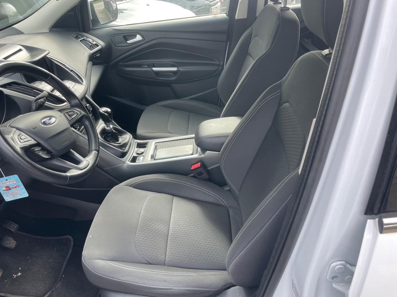 Ford Kuga 1.5 TDCI 120 CV S&S 2WD ST-Line