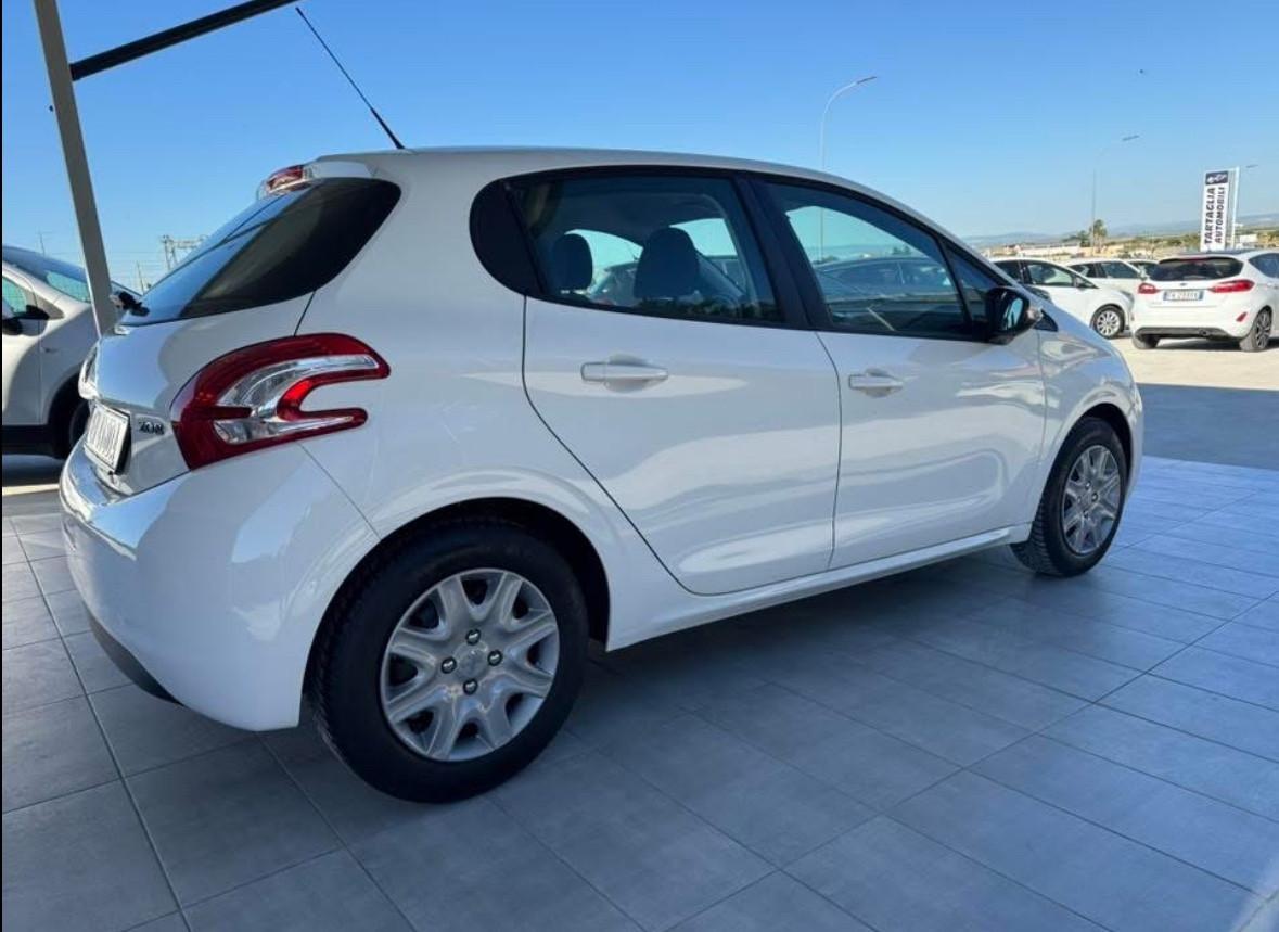 Peugeot 208 1.4 HDi 68 CV 5 porte Active