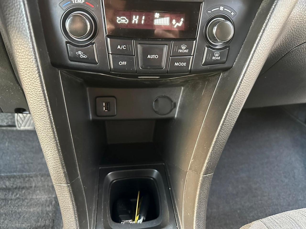 Suzuki Swift 1.3 DDiS 5 porte B-Top Bi-Color