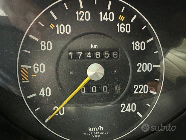 Mercedes SLC 1981 ASI