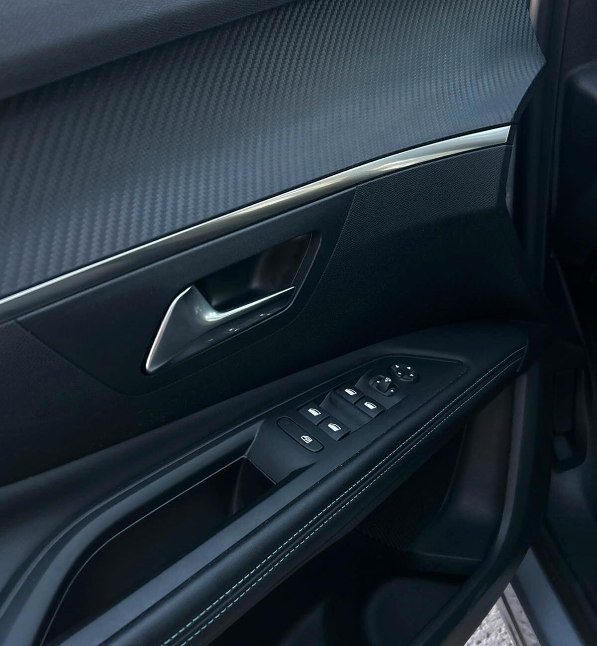 Peugeot 3008 BlueHDi 130 S&S EAT8 Allure