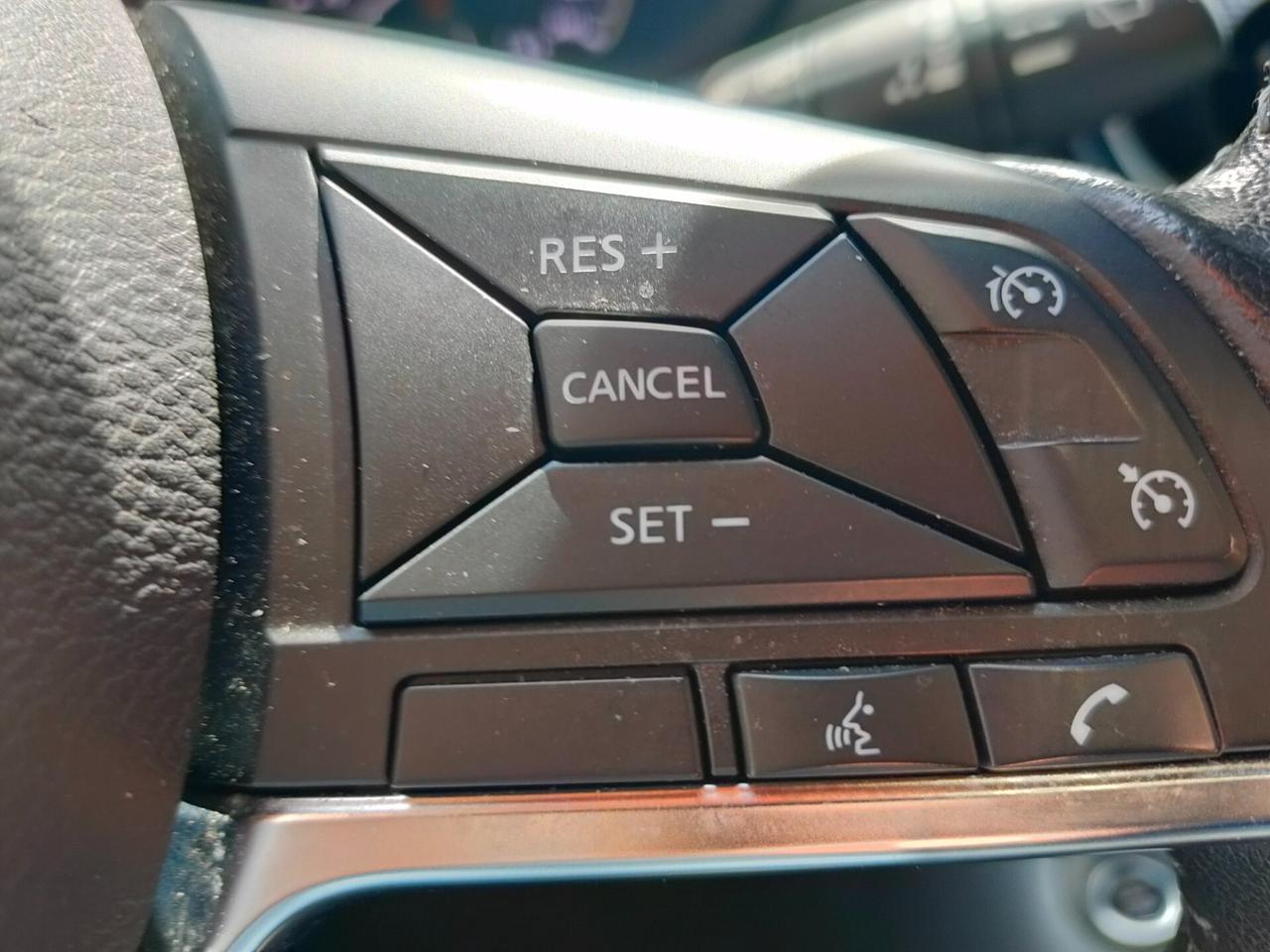 Nissan Juke 1.0 DIG-T 117 CV N-Connecta