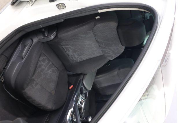 PEUGEOT 3008 2.0 HDi 150CV Business