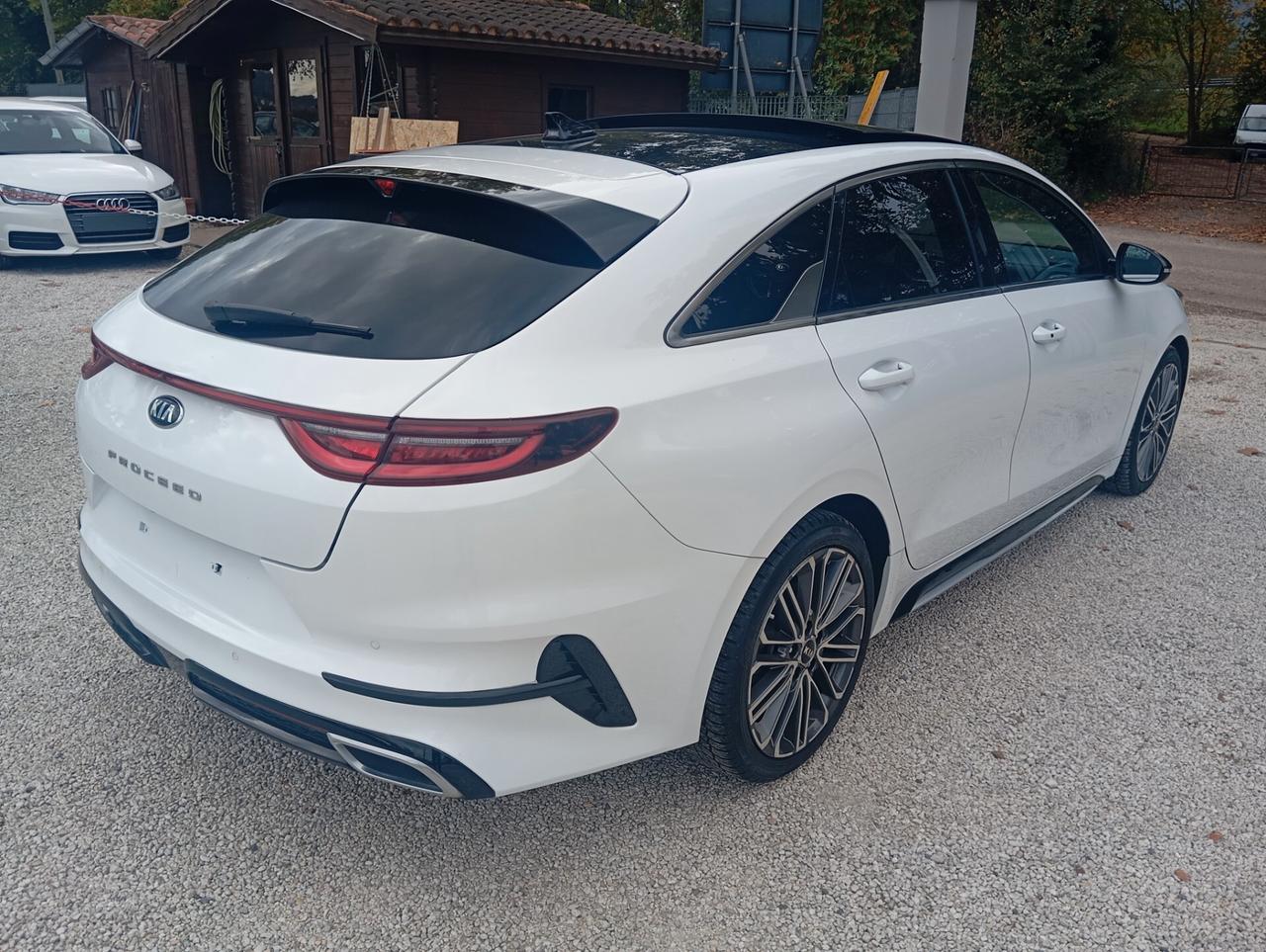 Kia ProCeed 1.6 CRDI DCT GT Line