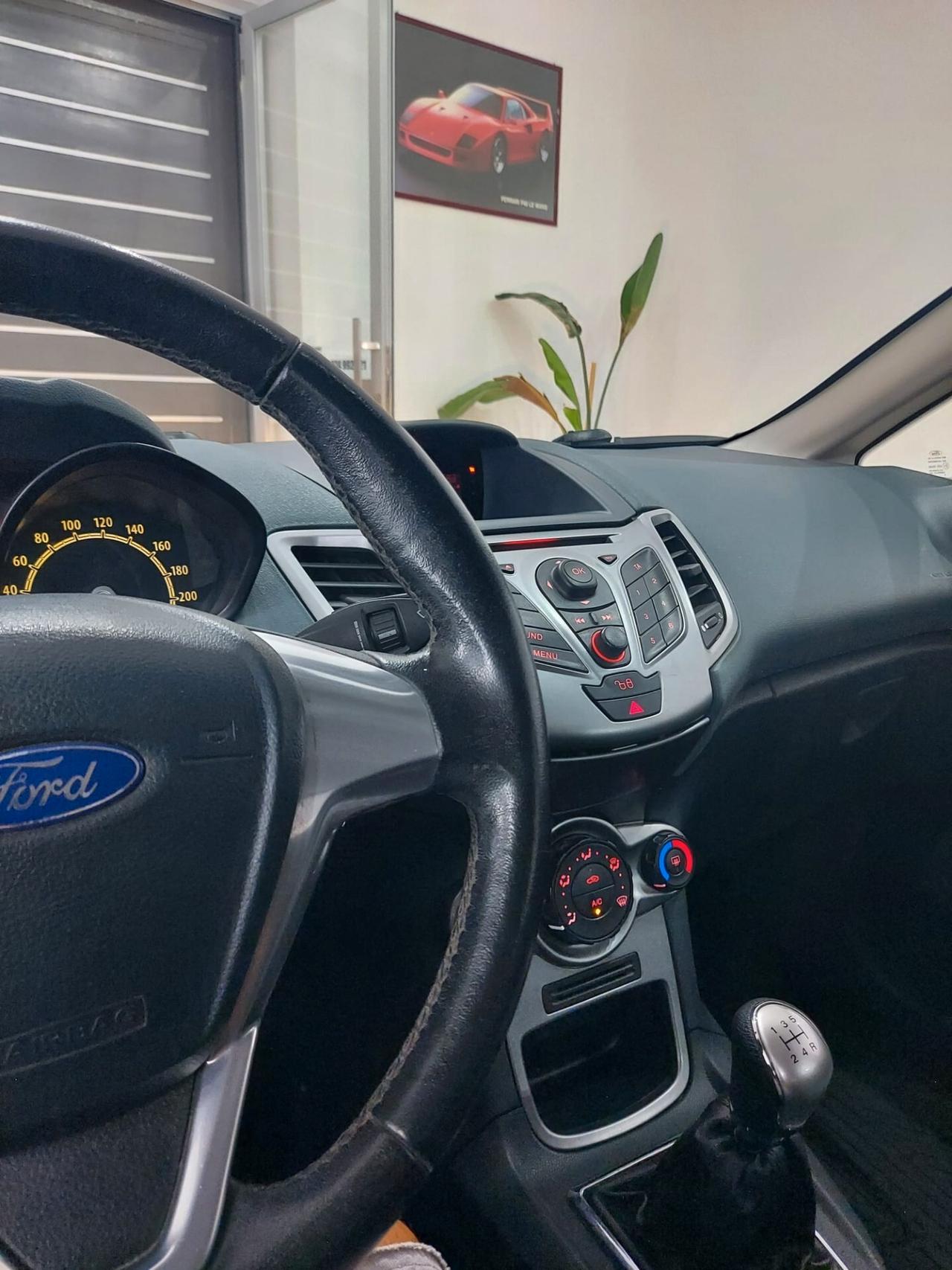 Ford Fiesta 1.2 82 CV 5 porte PLUS