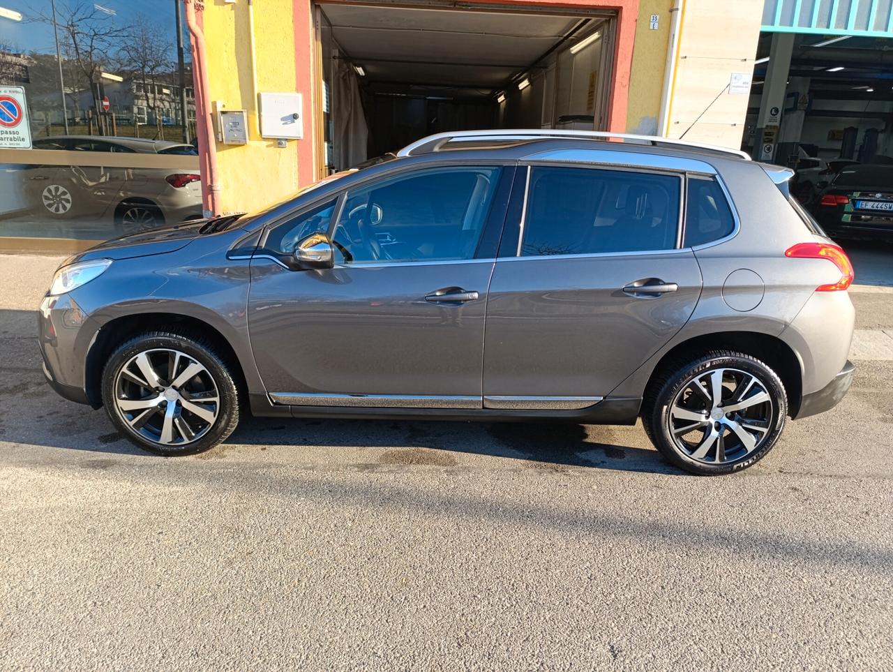 Peugeot 2008 PureTech Turbo 110 S&S Allure * Tagliandi Certificati *