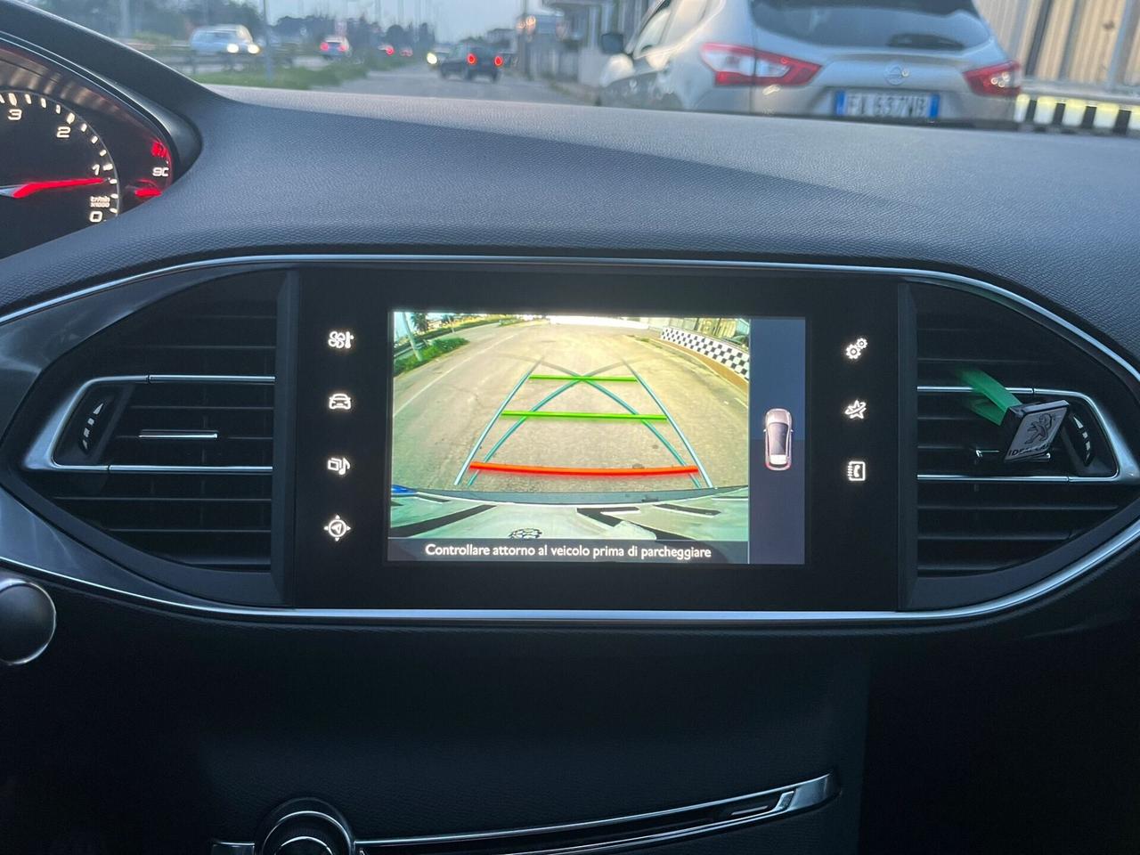 Peugeot 308 1.6 e-HDi Stop&Start Allure Unipro 2013