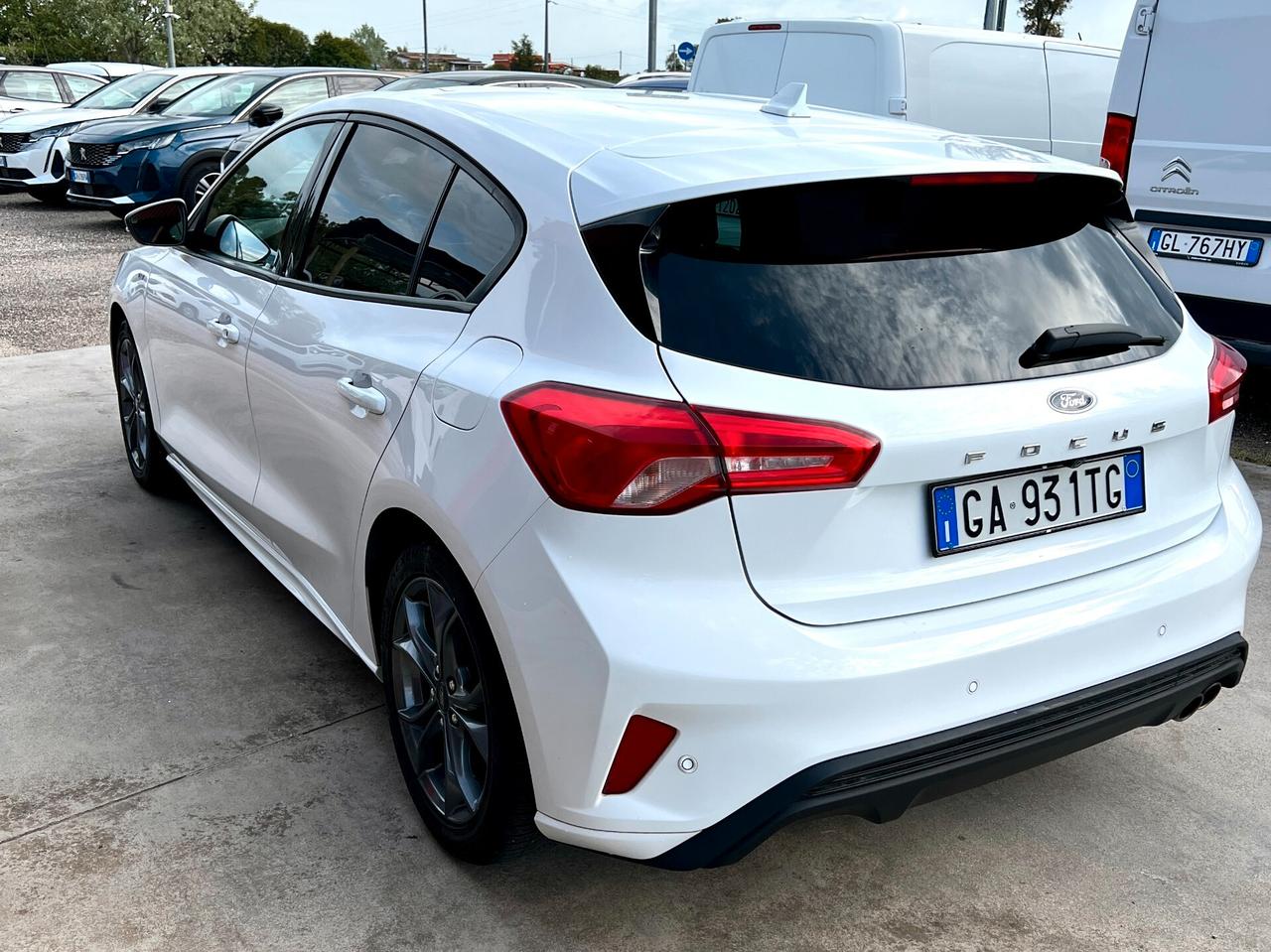 Ford Focus 1.0 EcoBoost ST-LINE