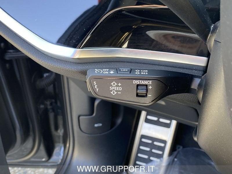 Audi Q3 SPB 35 TDI S tronic Identity Black