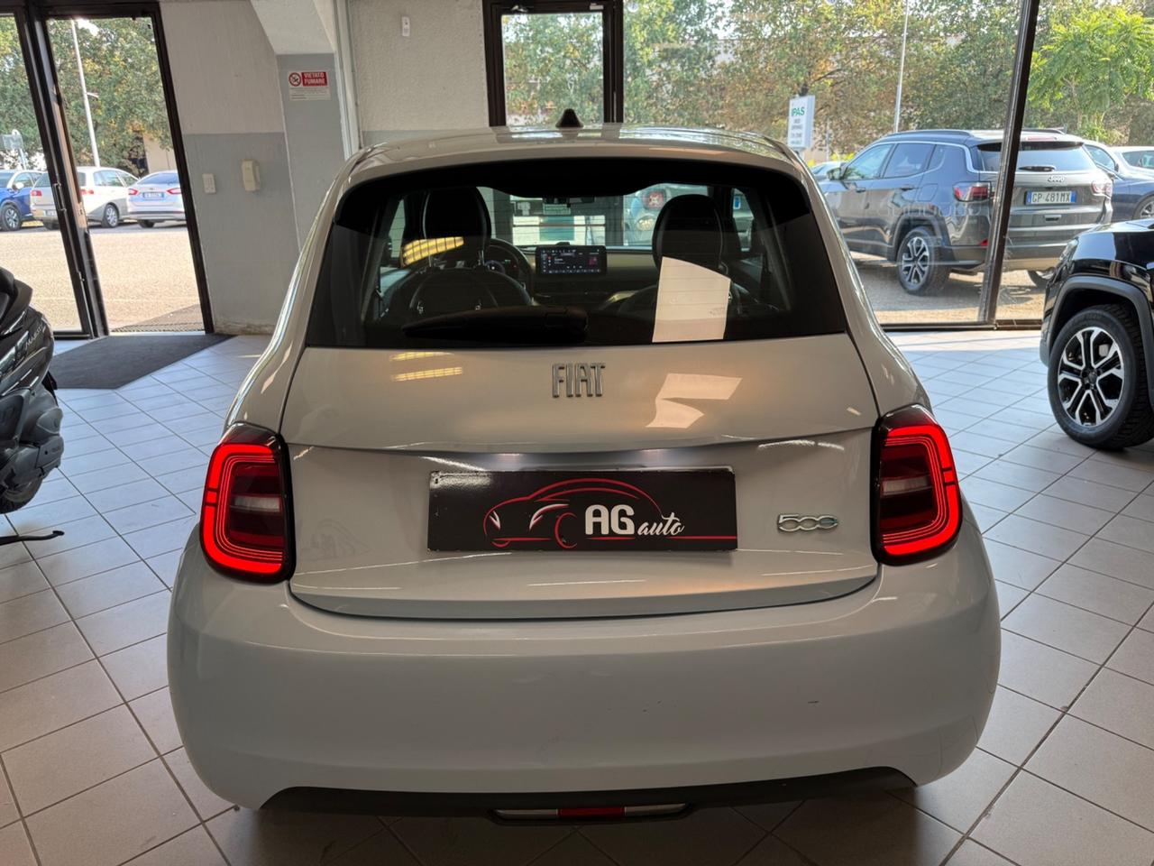 Fiat 500 500e Berlina 42 kWh Icon