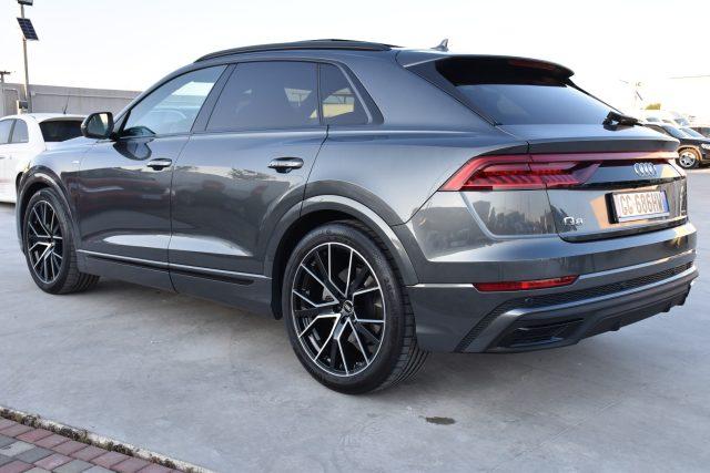 AUDI Q8 50 TDI 286 CV quattro tiptronic Sport *TETTUCCIO*