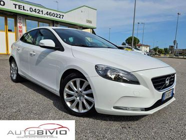 VOLVO V40 D2 1.6 Momentum