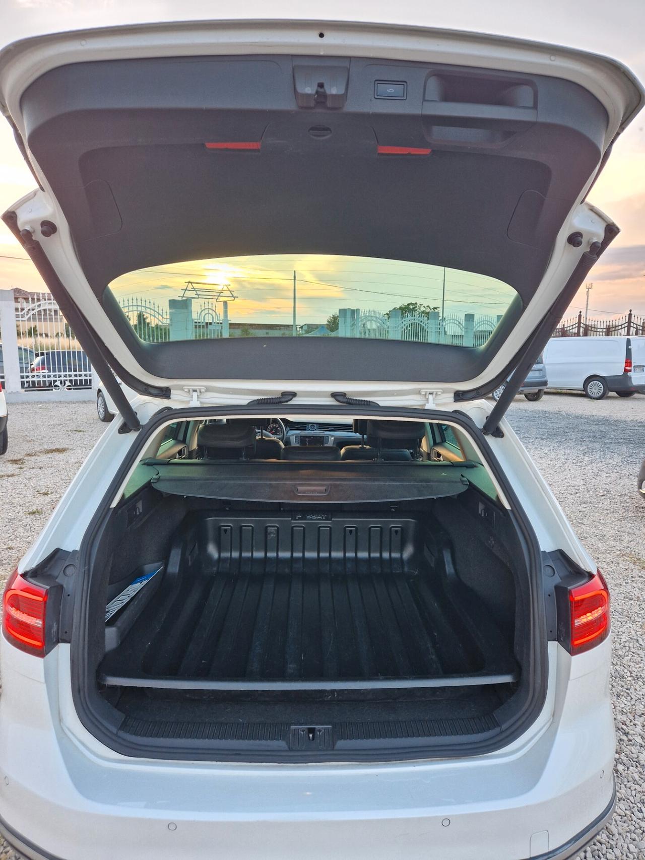Volkswagen Passat Business Variant 2.0 BiTDI 4MOTION DSG Executive BMT