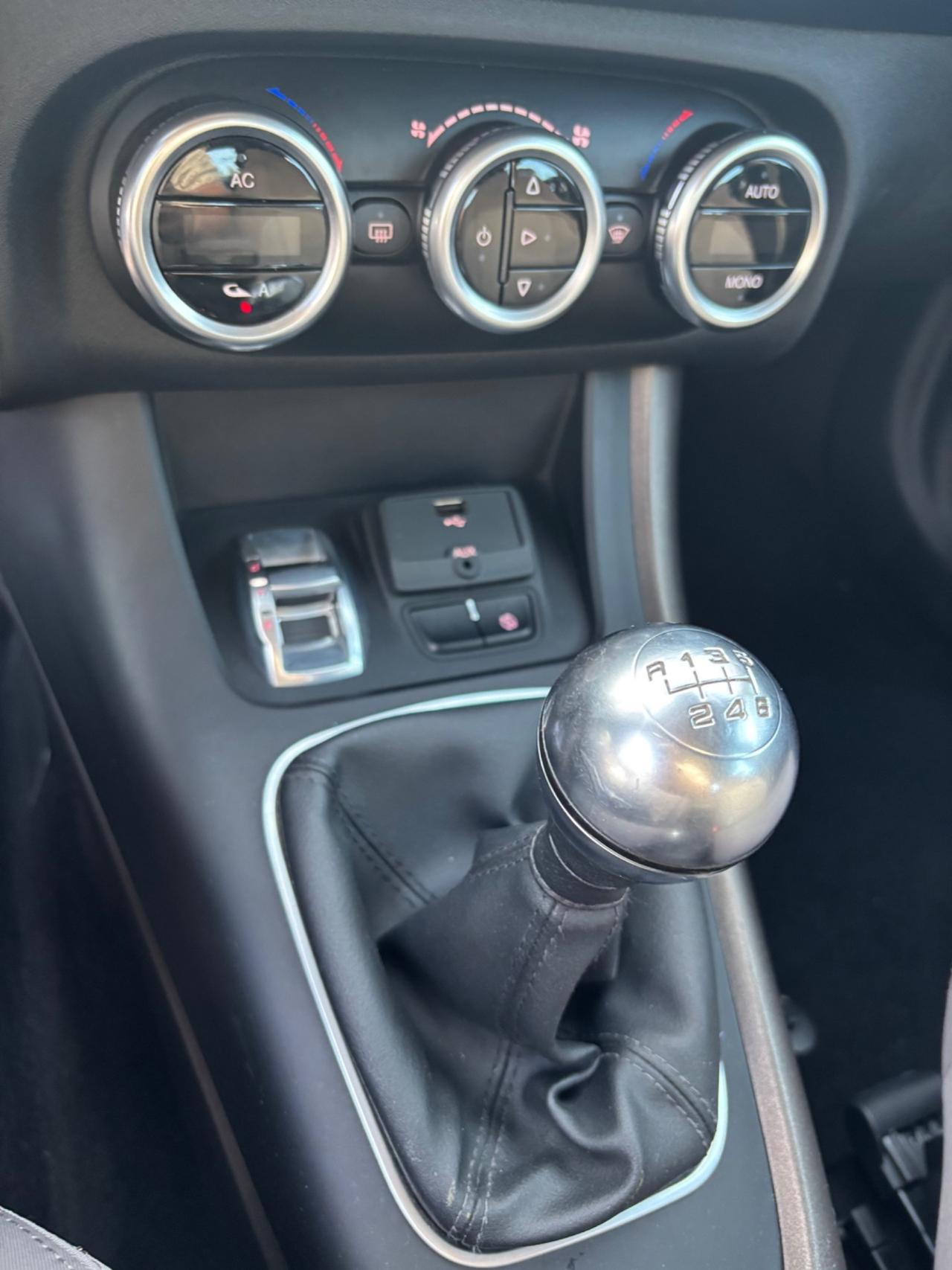 Alfa Romeo Giulietta 1.6 JTDm-2 105 CV Distinctive