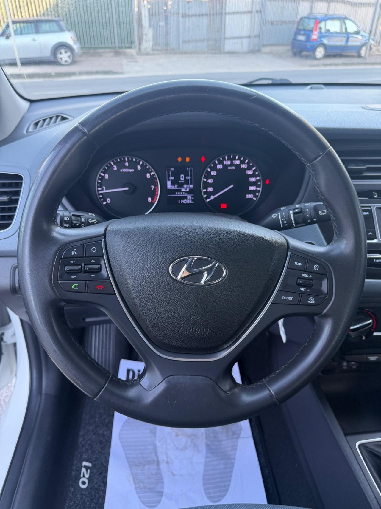 Hyundai i20 Coupé 1.2 3 porte Login