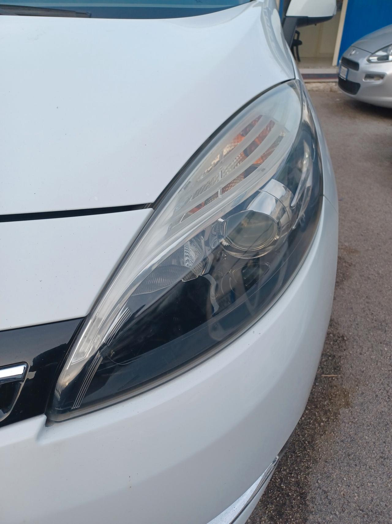 Renault Scénic XMod 1.5 dCi AUTOMATICA