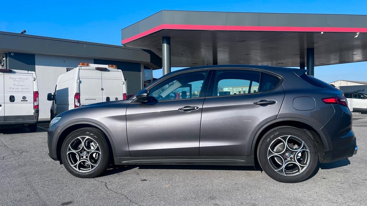 Alfa Romeo Stelvio 2.2 Turbodiesel 150 CV AT8 RWD Business