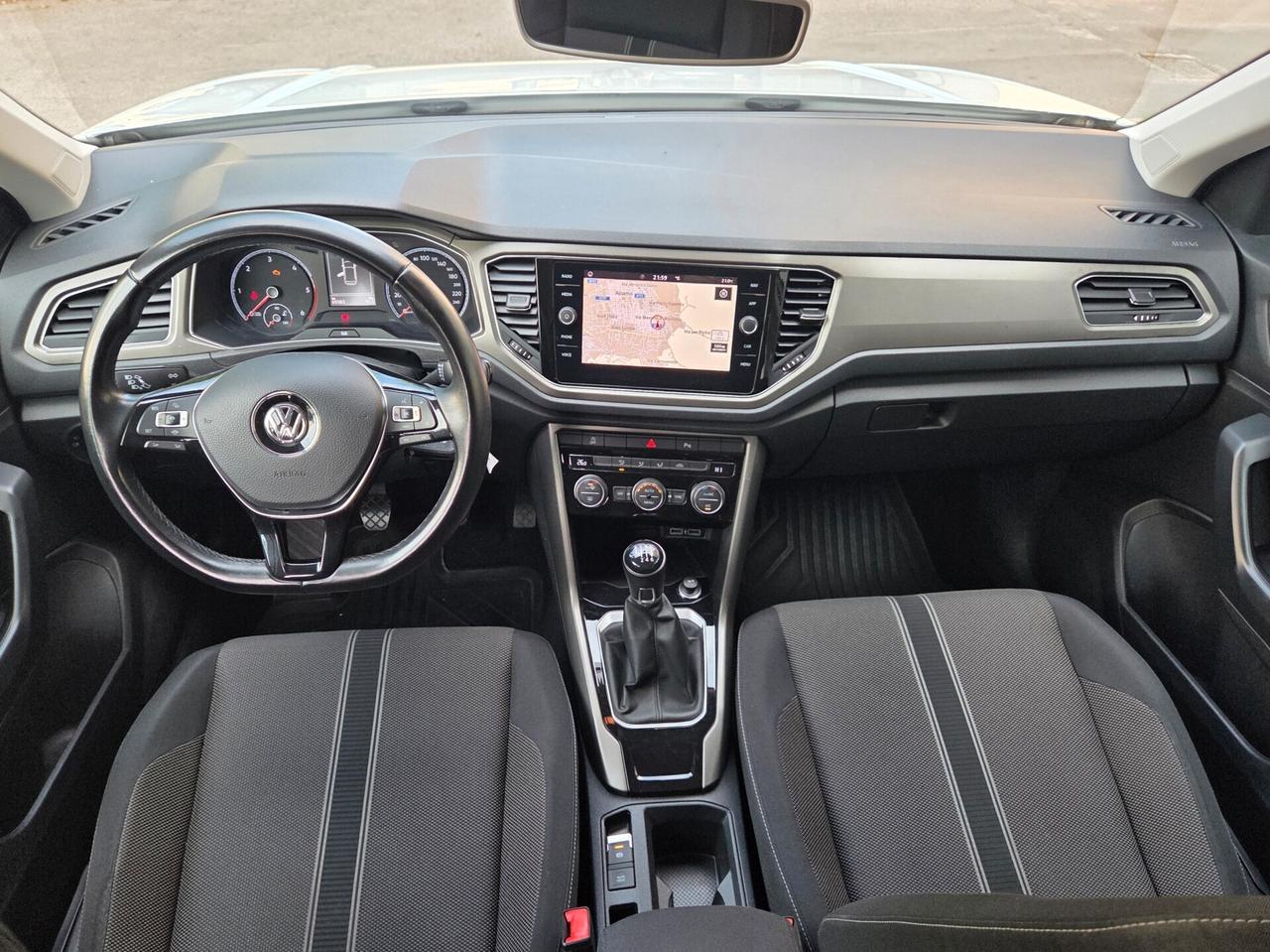 Volkswagen T-Roc 1.6 TDI SCR Business Navi