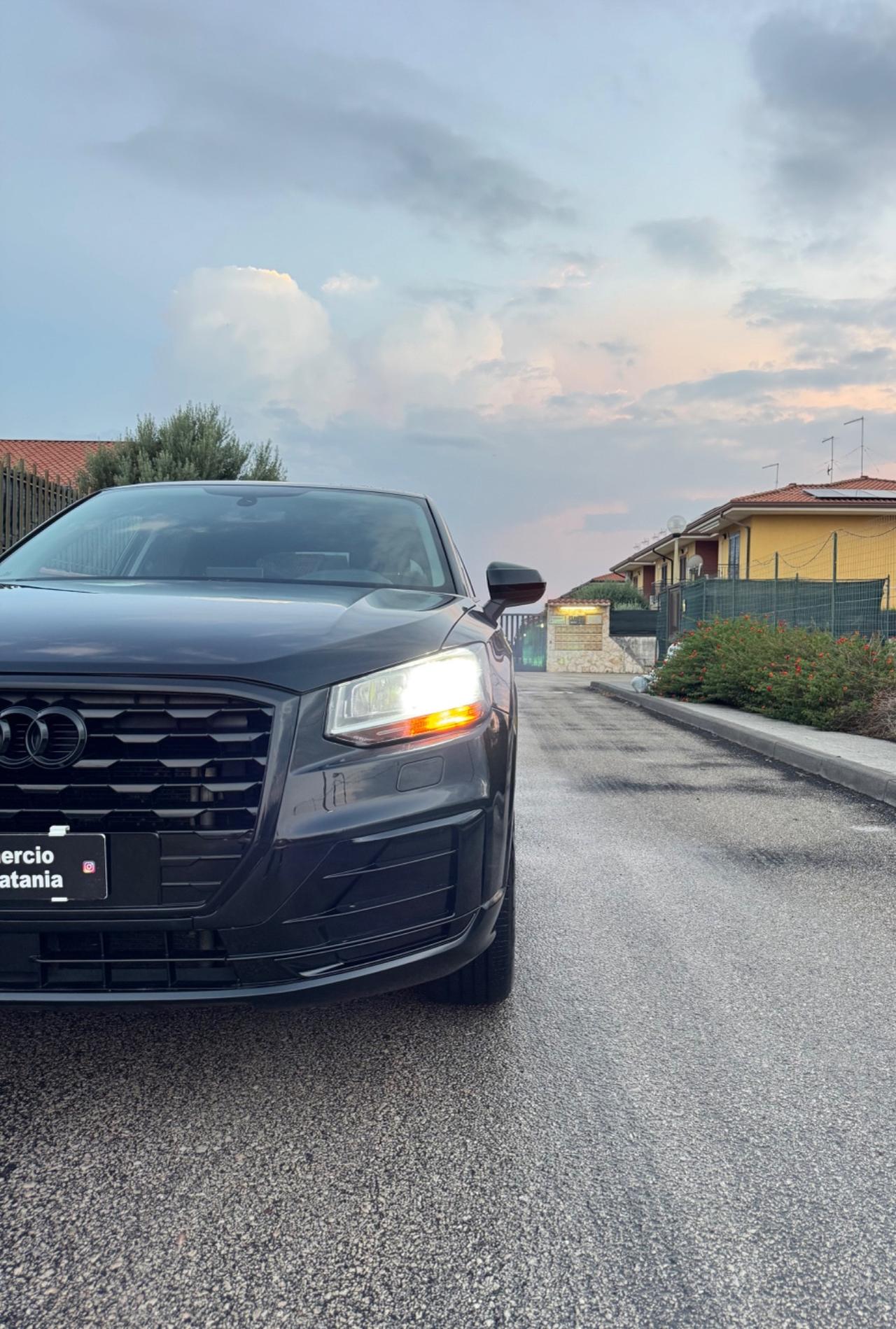 Audi Q2 1.6 TDI TOTAL BLACK