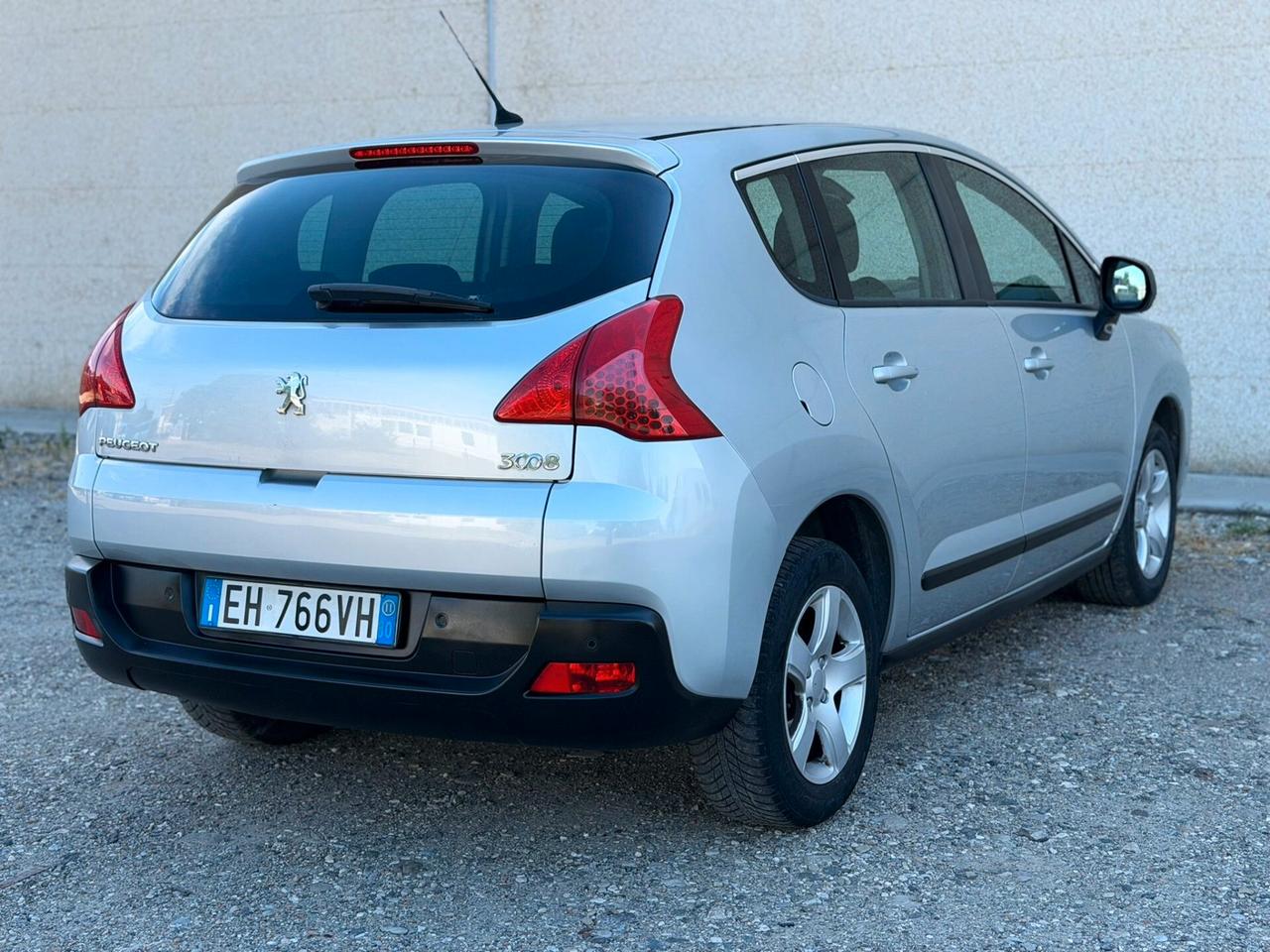 Peugeot 3008 1.6 HDi 112CV Automatico