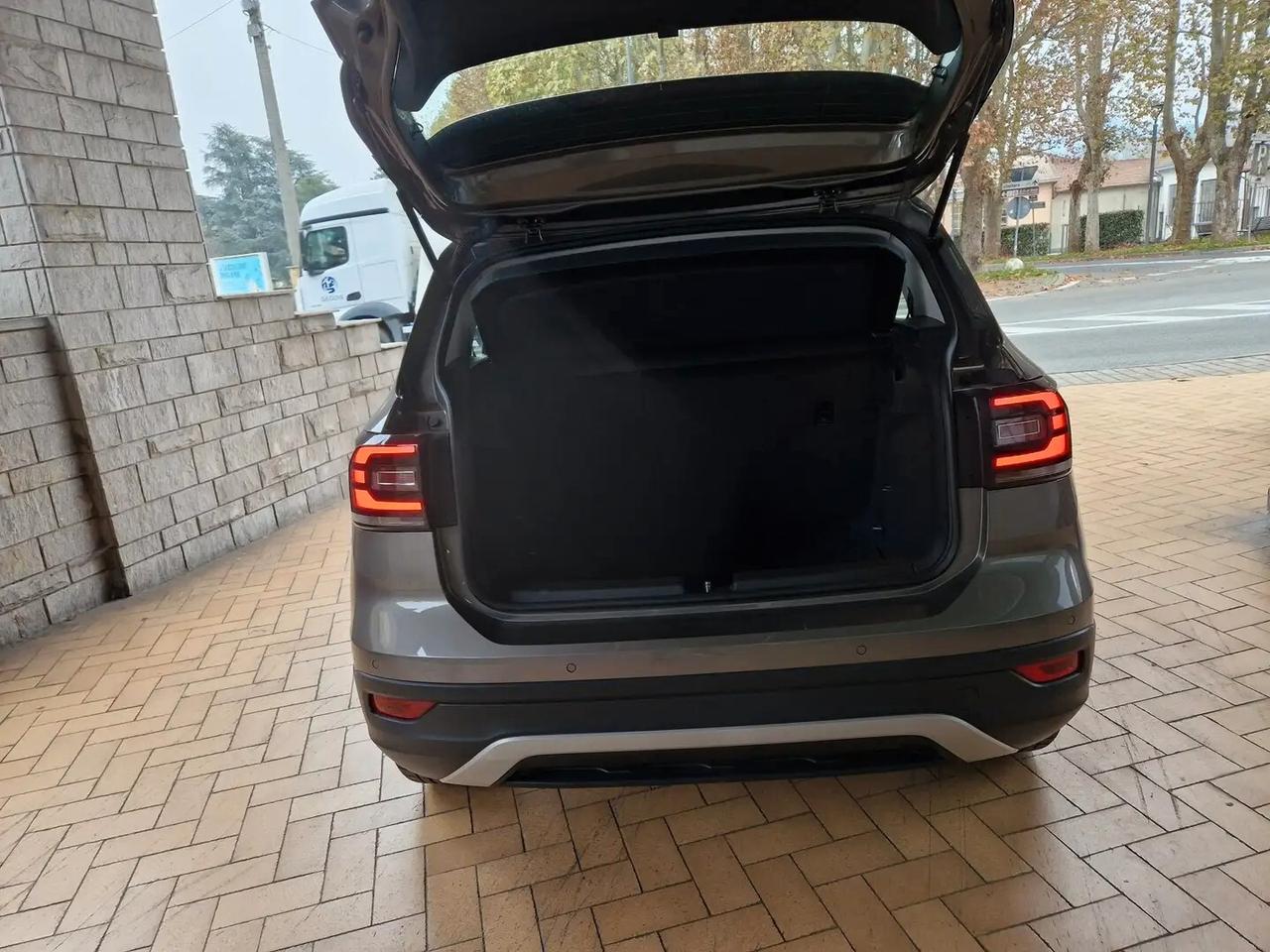 Volkswagen T-Cross 1.6 tdi 95cv. 24.000 km NAVIGATORE tagliandata