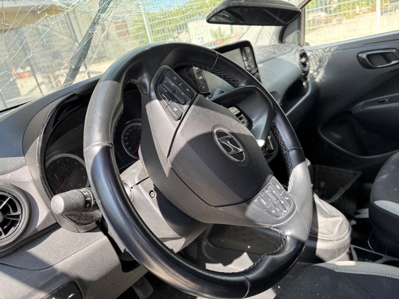Hyundai i10 1.0 GPL Econext Tech Sinistrata