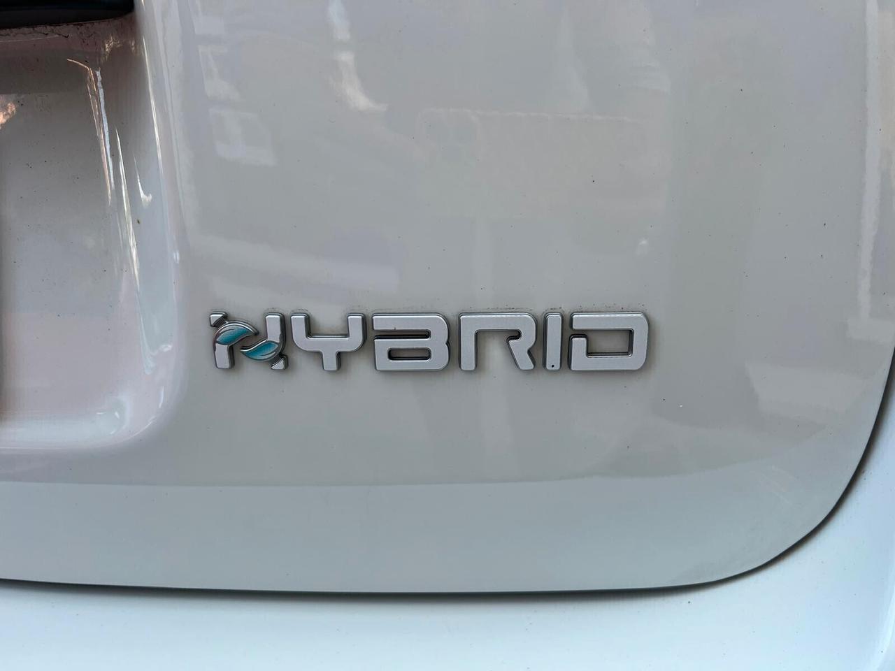 FIAT PANDA HIBRID CITY CROSS NEOPATENTATI