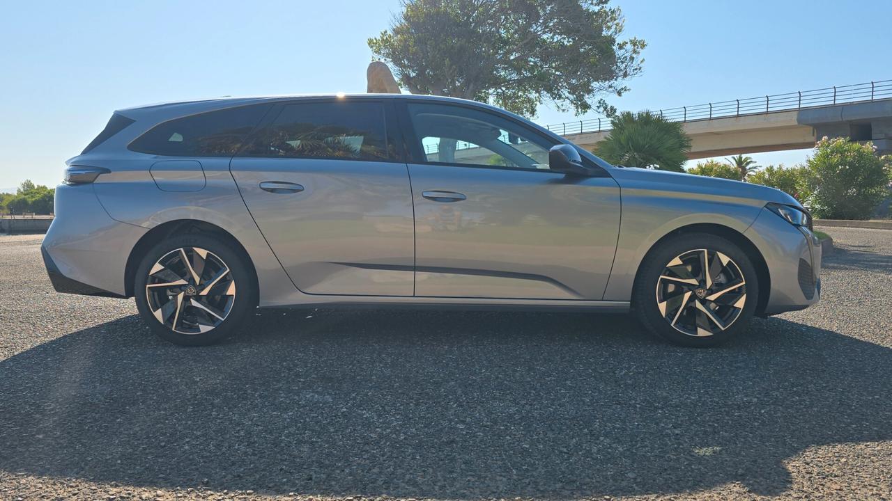 Peugeot 308 PureTech Turbo 130 S&S SW Allure