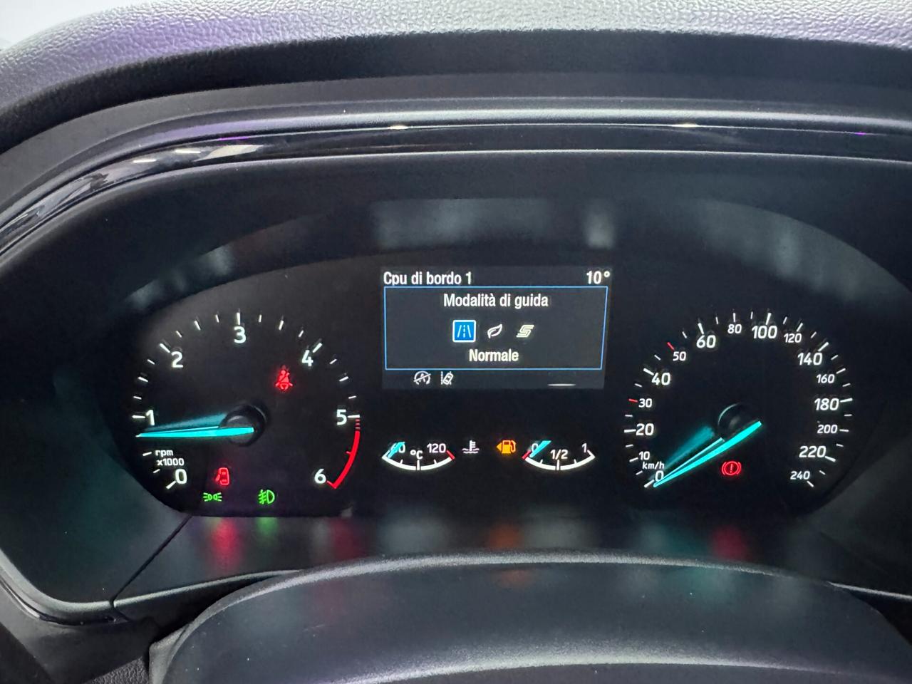 Ford Focus 1.5 EcoBlue 120 CV 5p. ST-Line