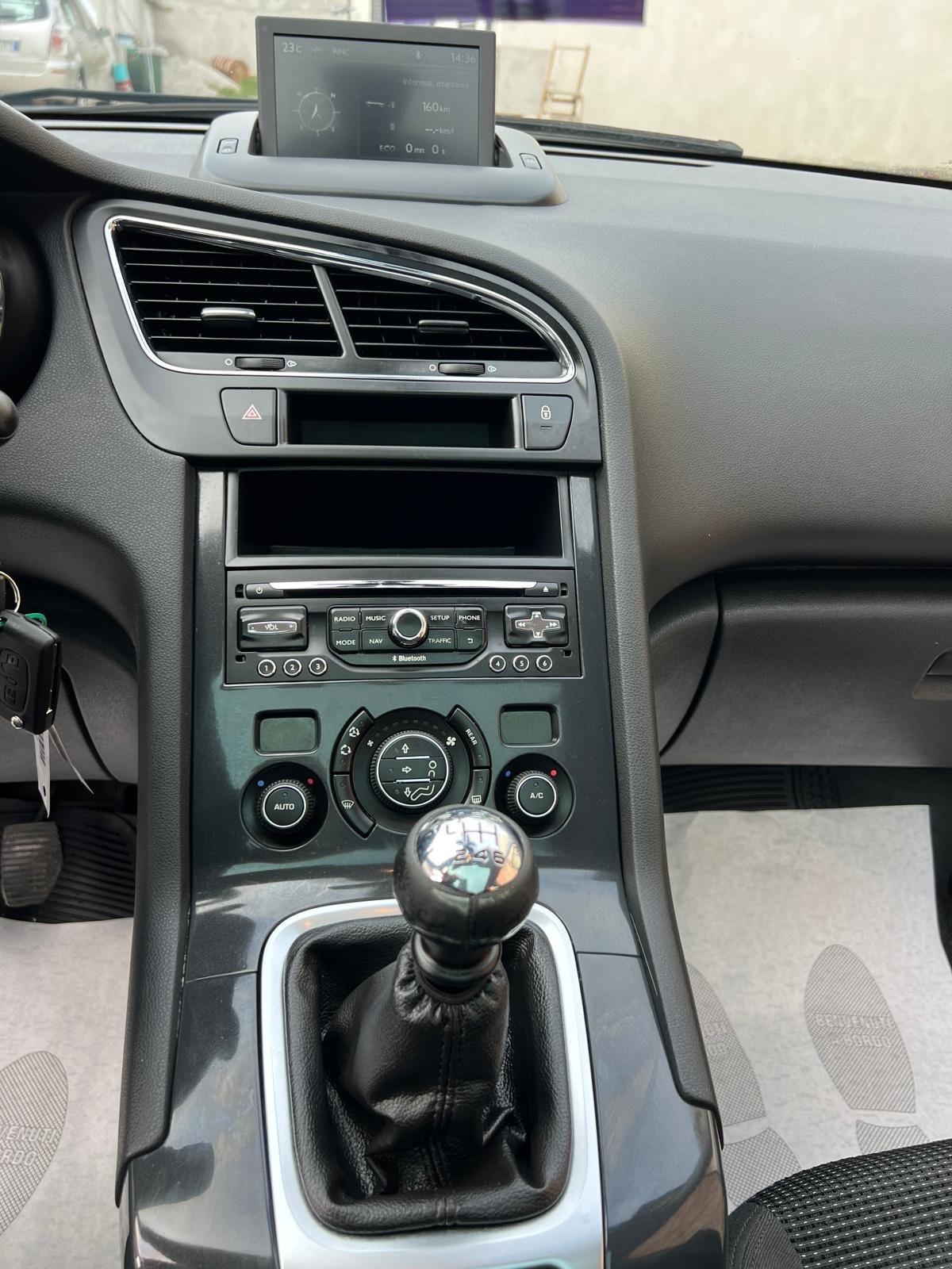 Peugeot 5008 BlueHDi 120 S&S Allure