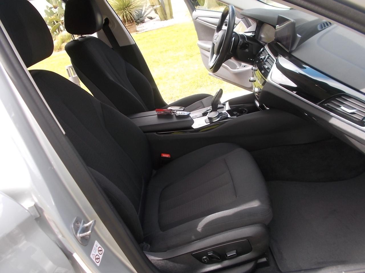 Bmw 518d Touring 150cv Aut. *FULL OPT.* da VETRINA