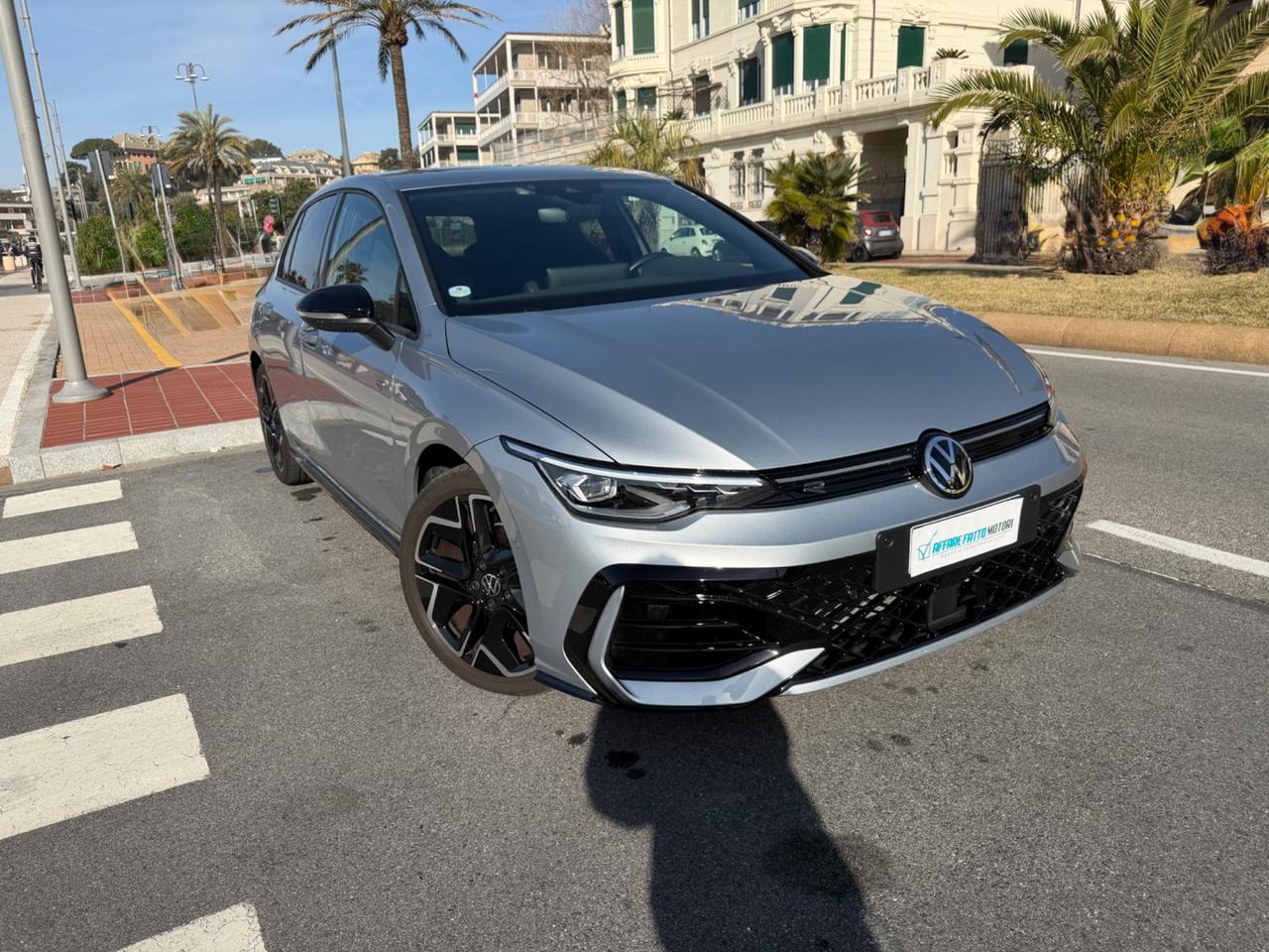 Volkswagen Golf 1.5 eTSI 115 CV DSG R-Line