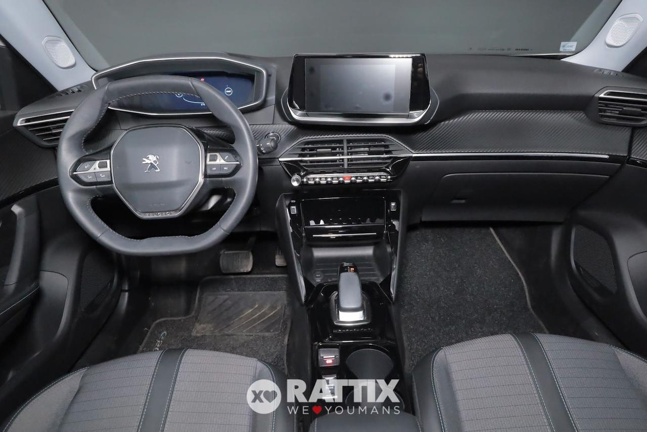 Peugeot e-2008 motore elettrico 100kW Allure Pack