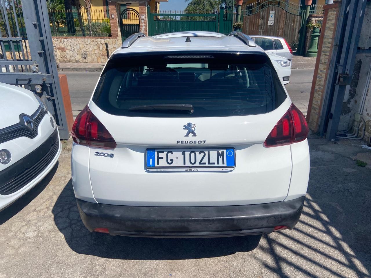Peugeot 2008 PureTech 82 Access Benz/gpl