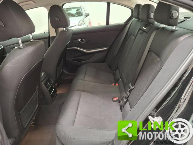 BMW 320 i Business Advantage GARANZIA INCLUSA