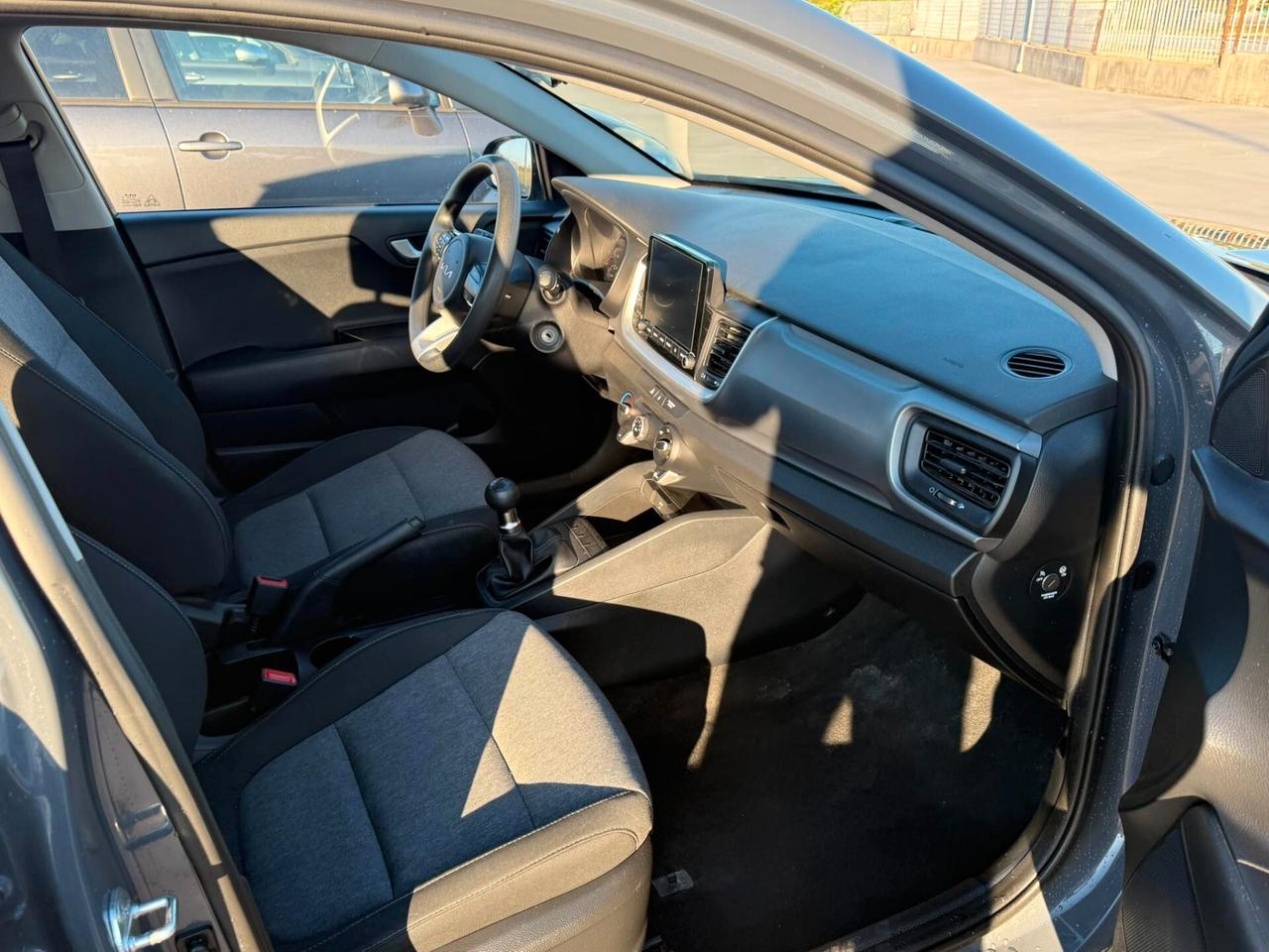 Kia Stonic 1.2 DPI Urban / NEOPATENTATI