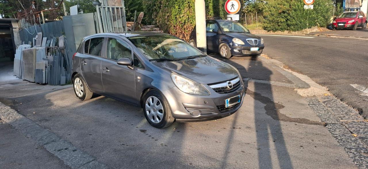 Opel Corsa 1.2 80CV 5 porte GPL-TECH Club