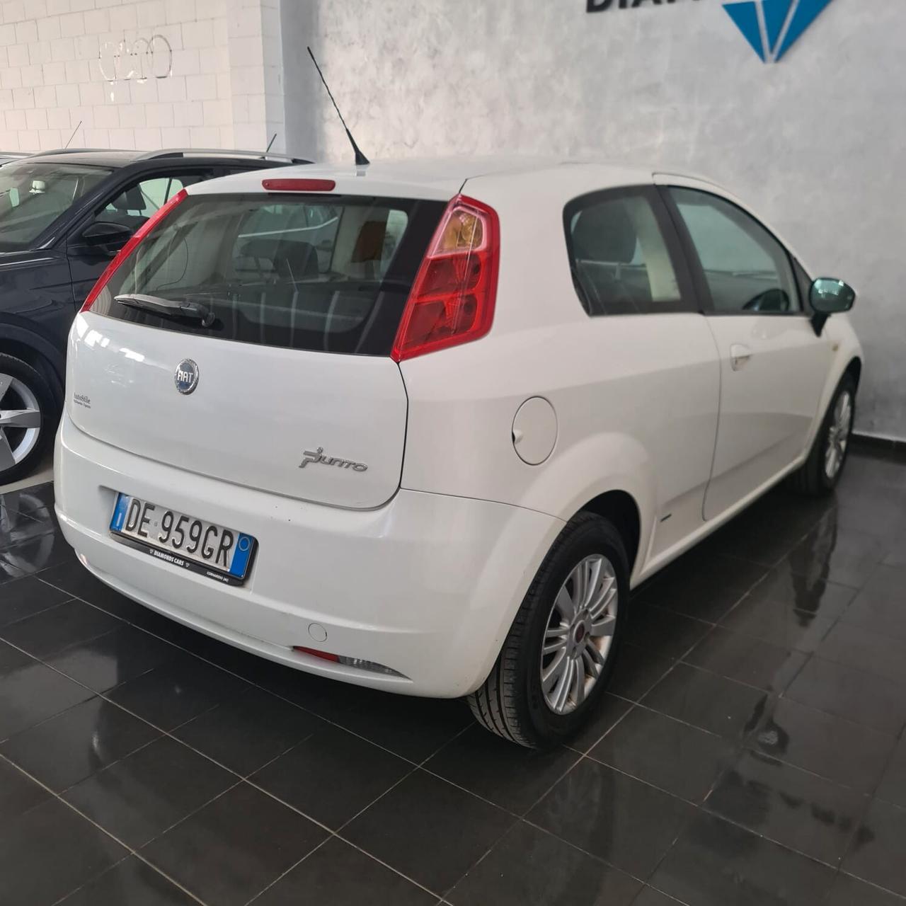 Fiat Grande Punto 1.4 Starjet 16V 3 porte Emotion