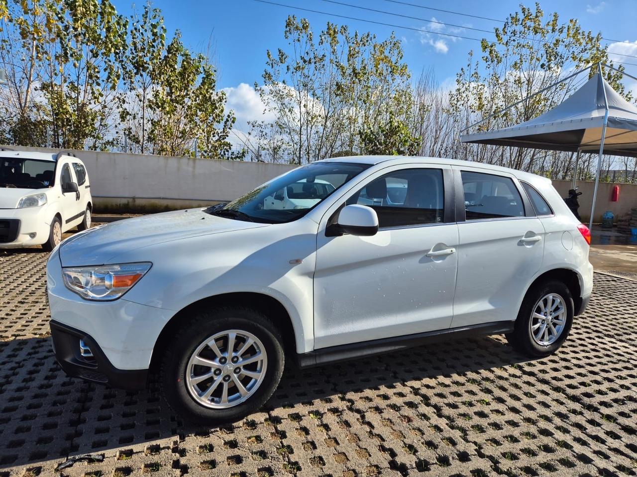 Mitsubishi ASX 1.6 2WD Intense ClearTec Panoramic