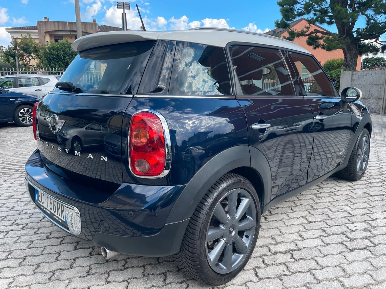Mini Cooper D Countryman Mini Countryman 1.6 all4 XENON+AMBIENT+CLIMA AUTO