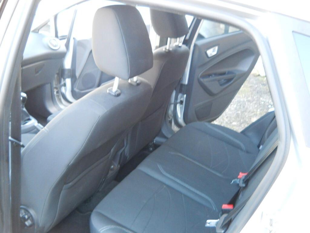 Ford Fiesta 1.6 TDCi 95CV 5 porte Individual