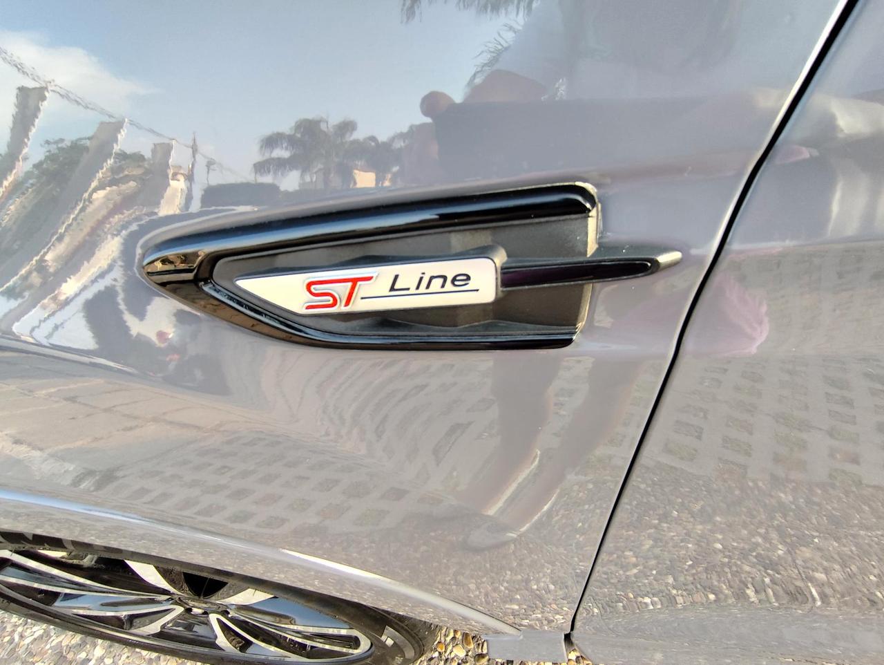 Ford Kuga 2.0 tdci Stealth s&s 2wd 120cv powershift