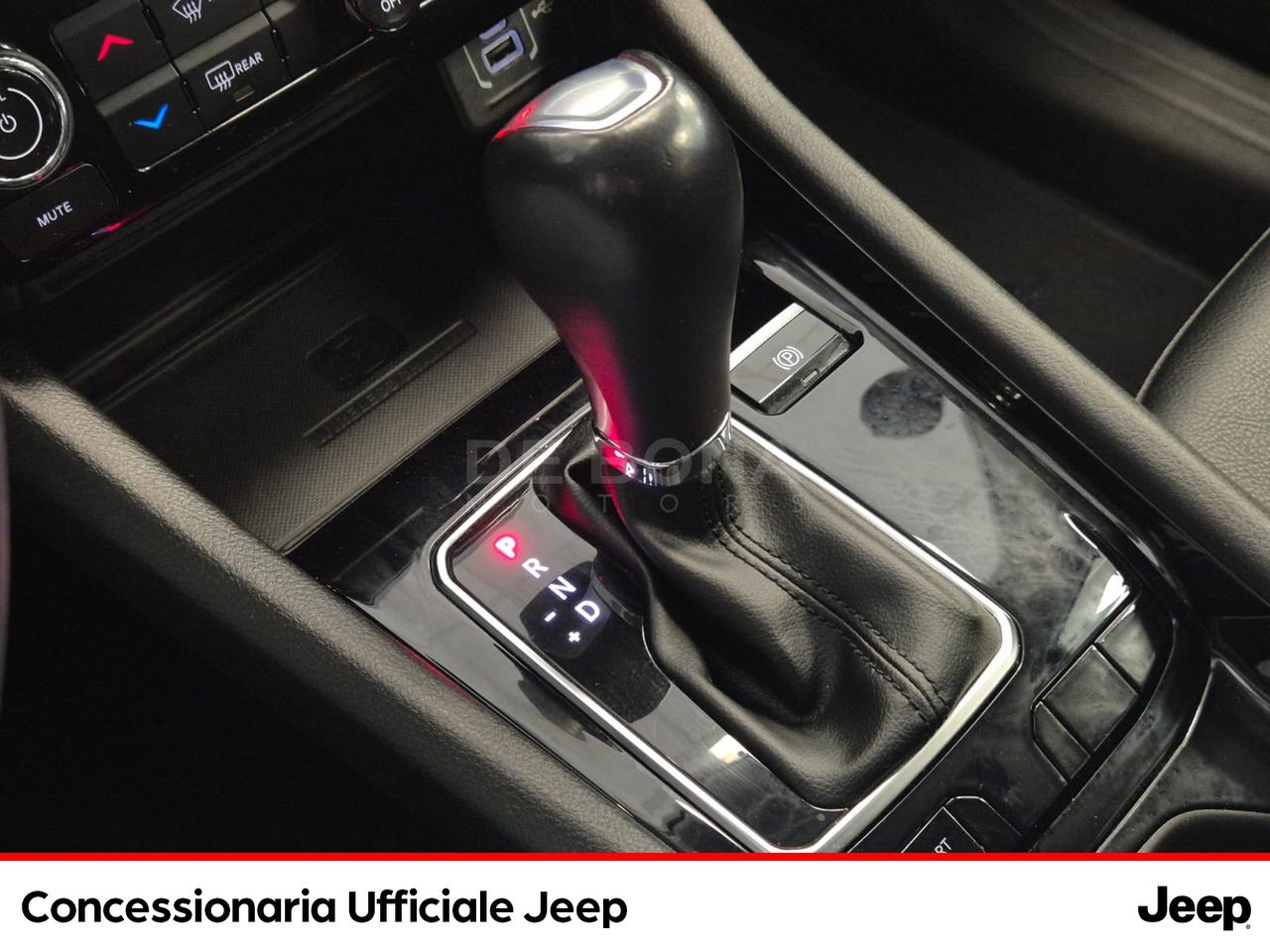 Jeep Compass 1.3 turbo t4 limited 2wd 150cv ddct