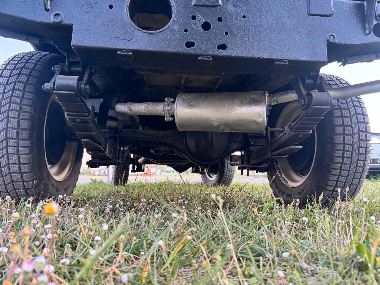 Land Rover Series III 88