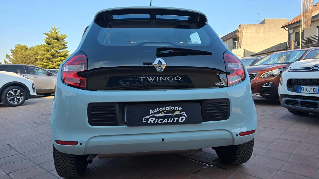 Renault Twingo SCe EDC La Parisienne